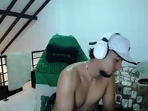 Snapshot of matias_bianco chatting on 03-03-26, 02:18 matias bianco online show from 03-03-26, 02:18