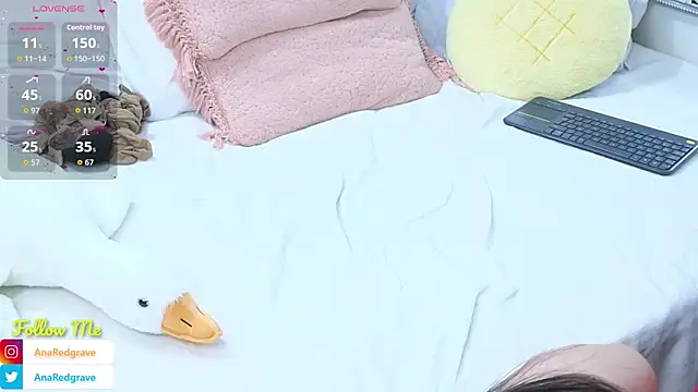 AnnaRedgrave online show from 10-05-25, 07:32