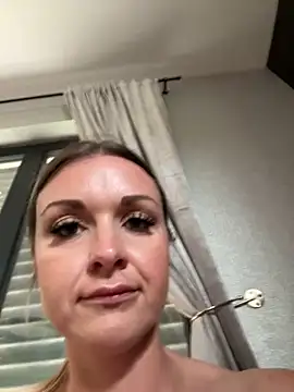 Bella-Tight online show from 05-21-26, 07:50
