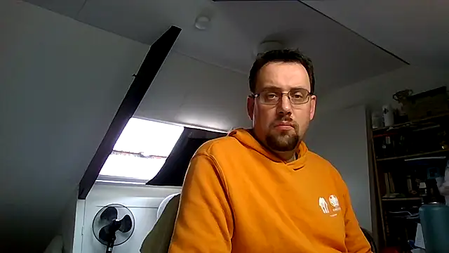 rdewaard81 online show from 10-29-25, 11:53