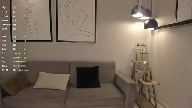 LizzHamilton   online show from 02-18-26, 09:00