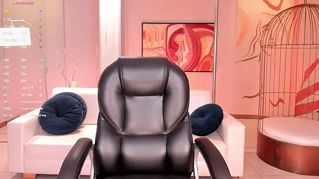 LizzHamilton   online show from 11-27-25, 08:31