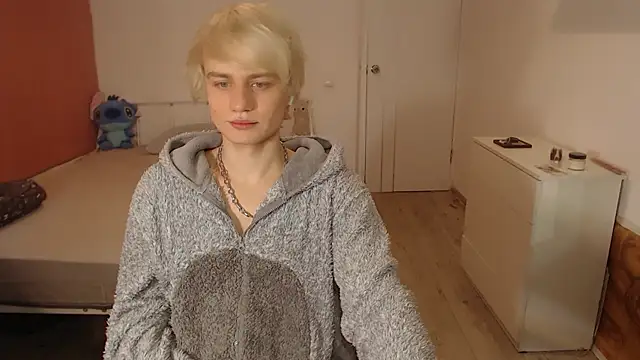 Oliver sweet  online show from 01-12-26, 01:23