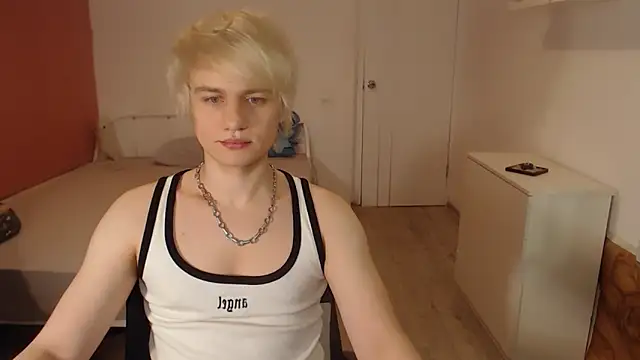 Oliver sweet  online show from 02-11-26, 12:43