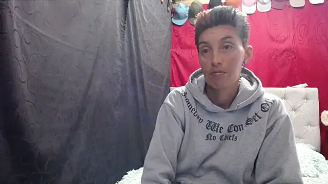 Snapshot of anyu1306 chatting on 02-08-26, 03:21 anyu1306 online show from 02-08-26, 03:21