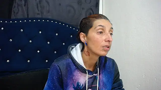 Snapshot of anyu1306 chatting on 03-09-25, 03:01 anyu1306 online show from 03-09-25, 03:01