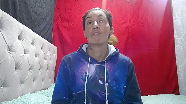 Snapshot of anyu1306 chatting on 10-11-25, 07:26 anyu1306 online show from 10-11-25, 07:26