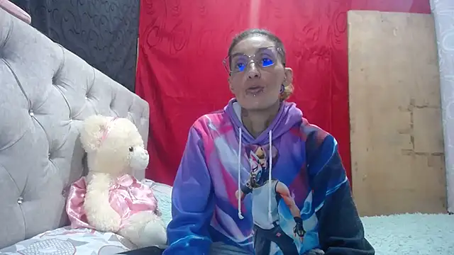 Snapshot of anyu1306 chatting on 11-08-25, 08:23 anyu1306 online show from 11-08-25, 08:23