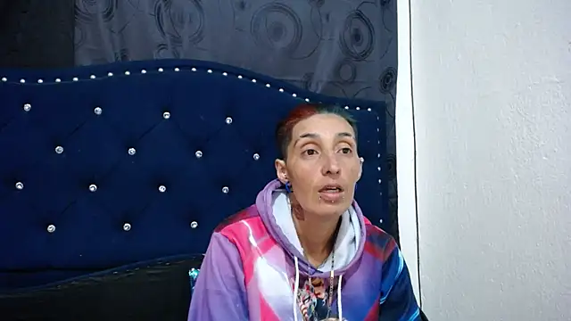 Snapshot of anyu1306 chatting on 02-14-25, 06:02 anyu1306 online show from 02-14-25, 06:02