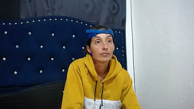 Snapshot of anyu1306 chatting on 02-01-25, 03:08 anyu1306 online show from 02-01-25, 03:08