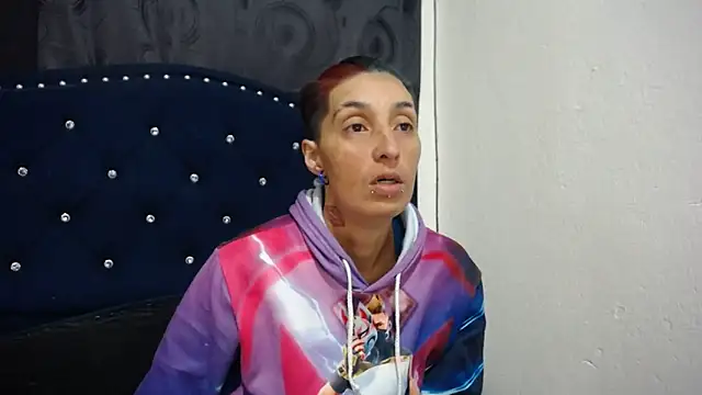 Snapshot of anyu1306 chatting on 02-14-25, 10:58 anyu1306 online show from 02-14-25, 10:58