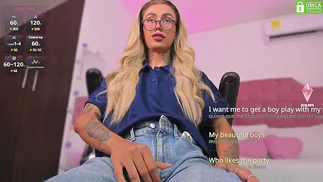 Miss sagitario online show from 03-11-25, 03:12