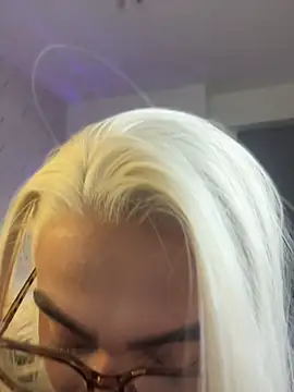 Miss sagitario online show from 04-23-26, 12:22