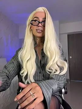 Miss sagitario online show from 05-21-26, 12:02