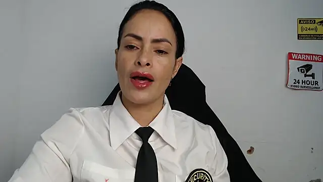 Snapshot of susana07 chatting on 06-03-26, 11:33 susana07 online show from 06-03-26, 11:33