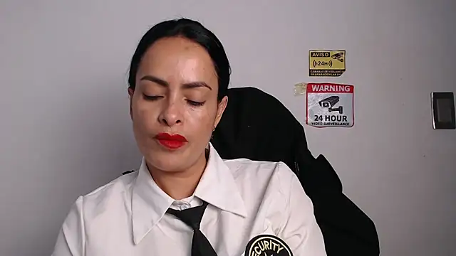 Snapshot of susana07 chatting on 06-22-26, 12:02 susana07 online show from 06-22-26, 12:02