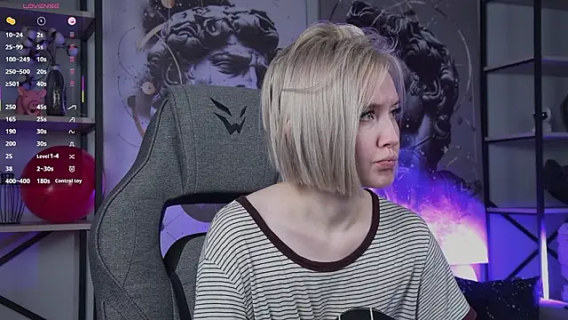 ReiYosimoto online show from 02-19-26, 03:31