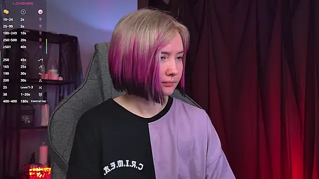 ReiYosimoto online show from 04-10-26, 06:04