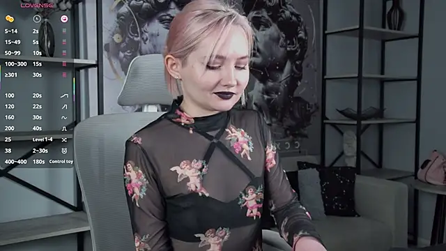 ReiYosimoto online show from 11-13-25, 04:00