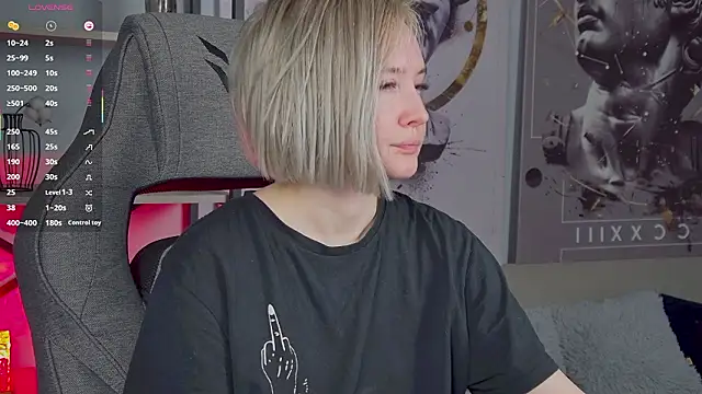 ReiYosimoto online show from 03-04-26, 06:04