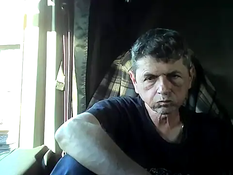 Snapshot of czarek888 chatting on 03-19-26, 05:02 czarek888 online show from 03-19-26, 05:02