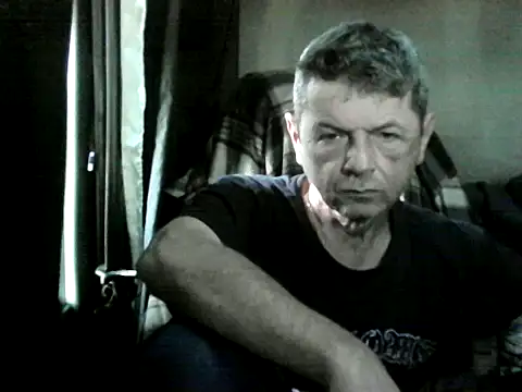 Snapshot of czarek888 chatting on 03-21-26, 05:17 czarek888 online show from 03-21-26, 05:17