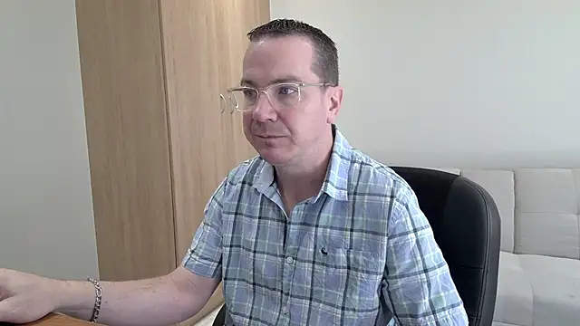 BrettJ81 online show from 09-20-25, 10:53