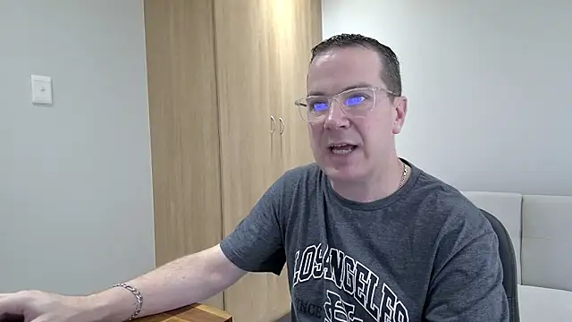 BrettJ81 online show from 03-02-25, 01:09