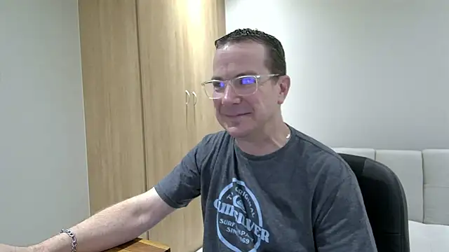 BrettJ81 online show from 03-12-25, 04:02