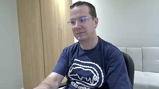 BrettJ81 online show from 11-07-25, 12:53