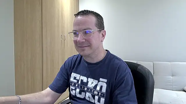 BrettJ81 online show from 10-05-25, 02:08