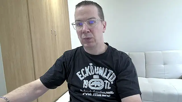 BrettJ81 online show from 04-03-26, 06:31