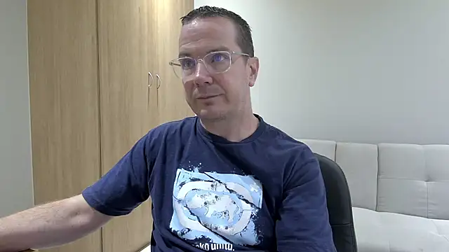 BrettJ81 online show from 04-13-26, 10:30