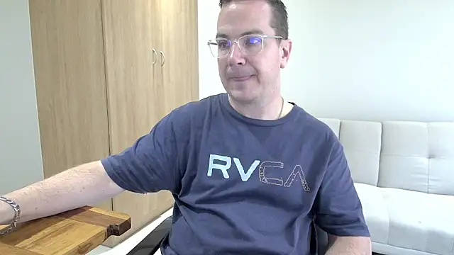 BrettJ81 online show from 11-29-25, 09:09