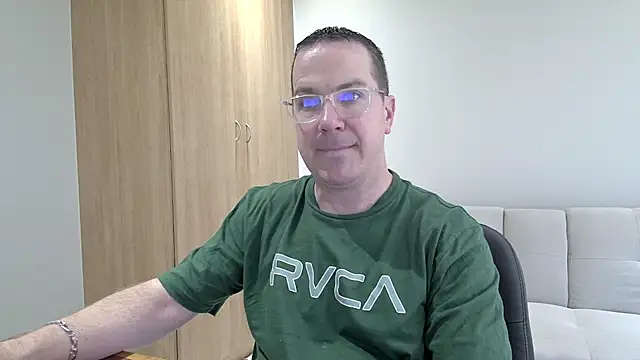 BrettJ81 online show from 12-21-25, 12:07