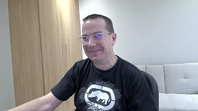 BrettJ81 online show from 10-13-25, 03:02