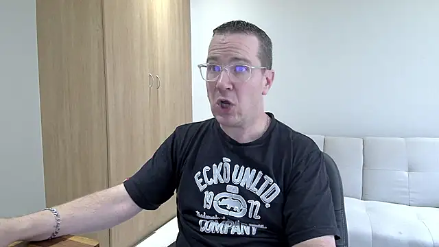 BrettJ81 online show from 02-02-26, 02:27