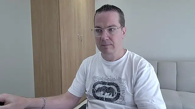 BrettJ81 online show from 05-16-26, 11:53
