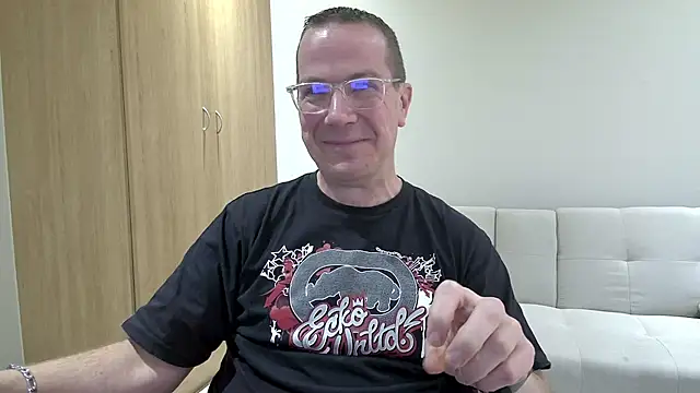 BrettJ81 online show from 05-27-26, 02:46