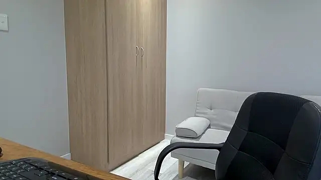 BrettJ81 online show from 11-23-25, 01:10