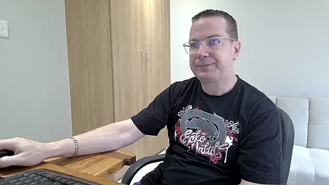 BrettJ81 online show from 11-15-25, 09:24