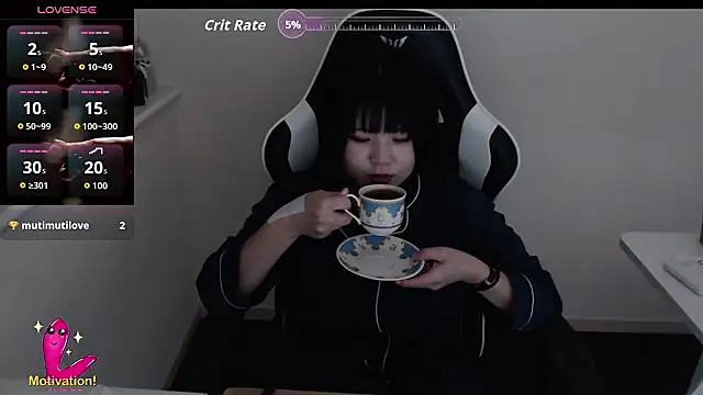 Snapshot of mimika0403 chatting on 01-09-26, 03:30 mimika0403 online show from 01-09-26, 03:30