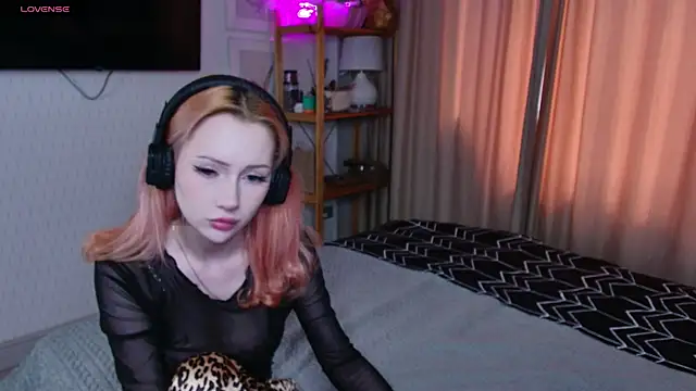 Lexitey online show from 06-10-26, 08:48