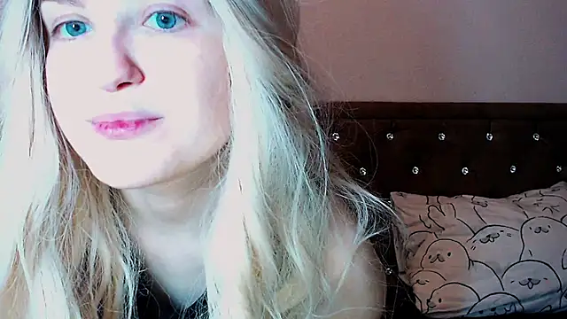 Sara4uu online show from 11-14-25, 12:36