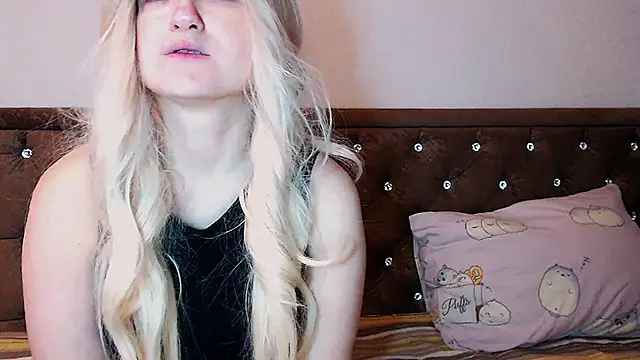 Sara4uu online show from 09-19-25, 10:25