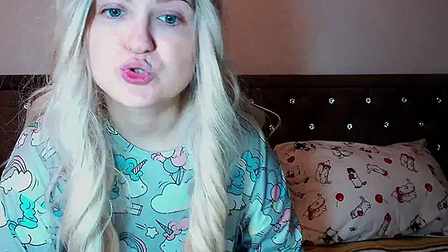 Sara4uu online show from 09-09-25, 10:52