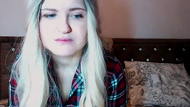 Sara4uu online show from 01-17-26, 11:08