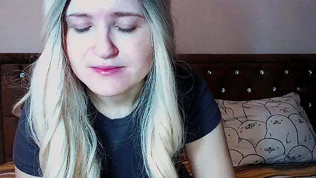 Sara4uu online show from 12-03-25, 10:20