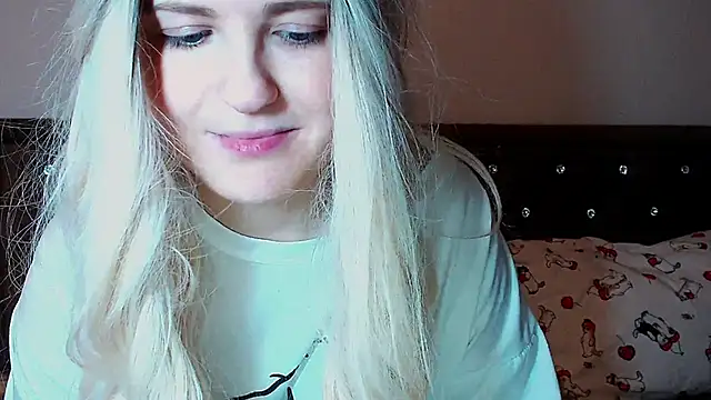 Sara4uu online show from 10-07-25, 12:11