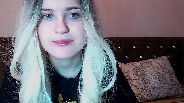 Sara4uu online show from 02-08-25, 11:55